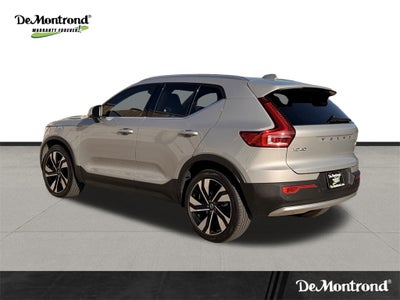 2023 Volvo XC40 Ultimate BRIGHT THEME