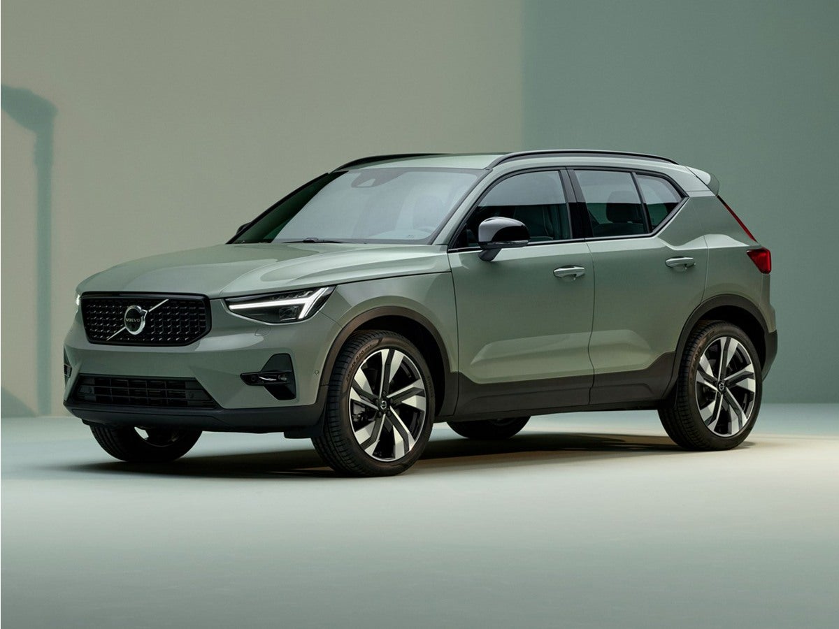 2024 Volvo XC40 Ultimate