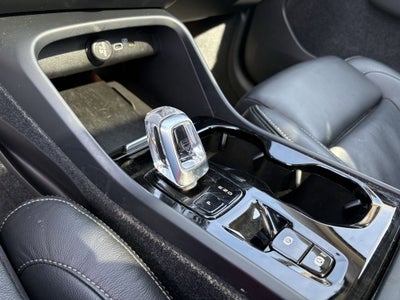 2023 Volvo XC40 B5 Plus Bright Theme