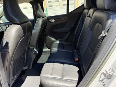 2023 Volvo XC40 B5 Plus Bright Theme