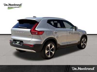 2023 Volvo XC40 B5 Plus Bright Theme