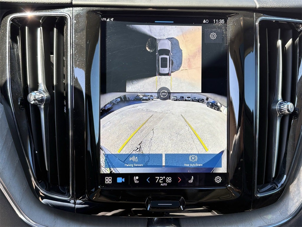 2025 Volvo XC60 B5 Plus