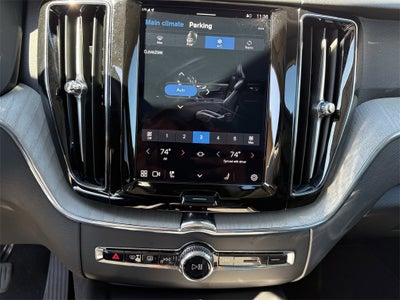 2025 Volvo XC60 B5 Plus