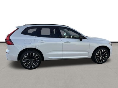 2026 Volvo XC60 B5 Ultra