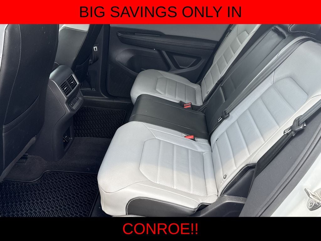 2024 Volkswagen Atlas Cross Sport 2.0T SEL R-Line