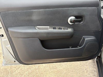 2012 Nissan Versa 1.8 S