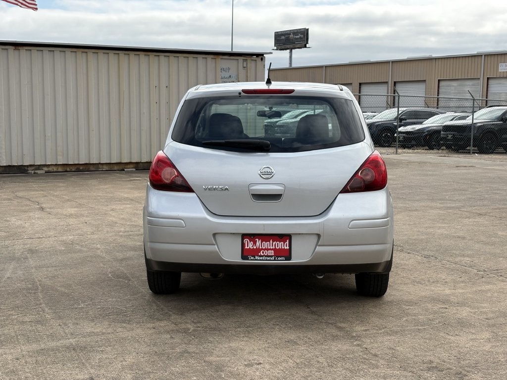 2012 Nissan Versa 1.8 S