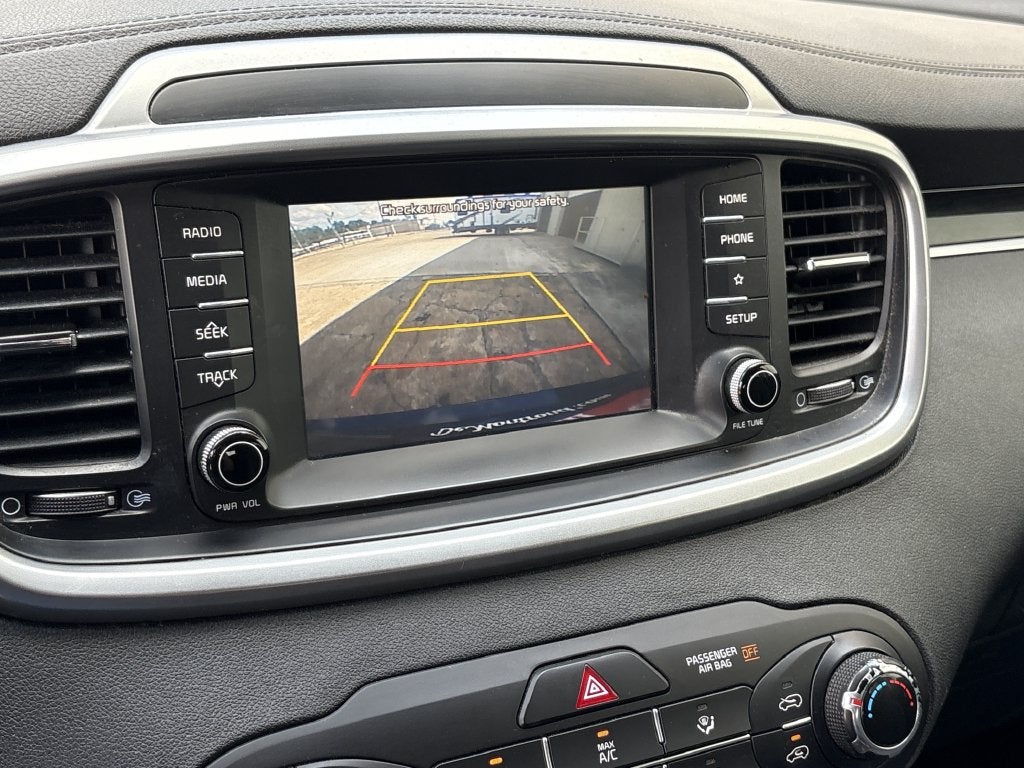 2020 Kia Sorento LX