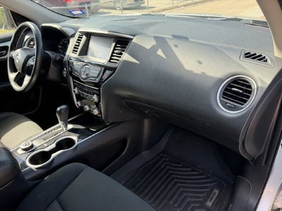 2020 Nissan Pathfinder SV