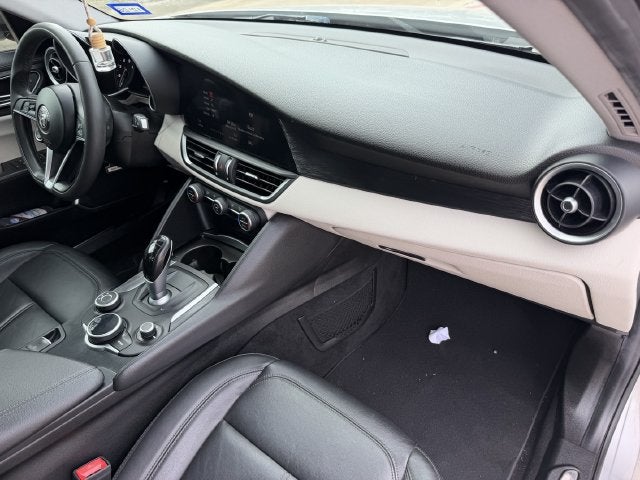2019 Alfa Romeo Giulia Base