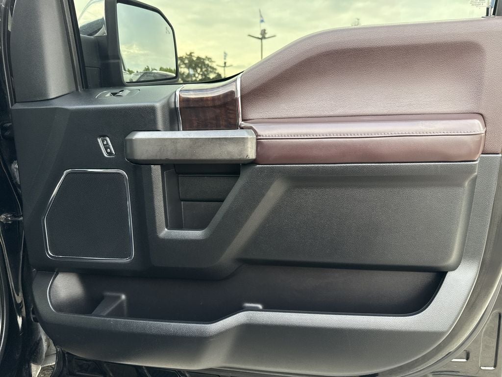 2017 Ford F-150 Platinum