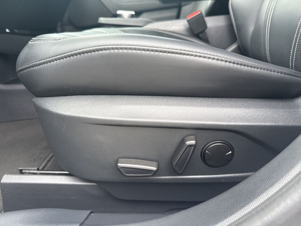2022 Ford Mustang Mach-E Select