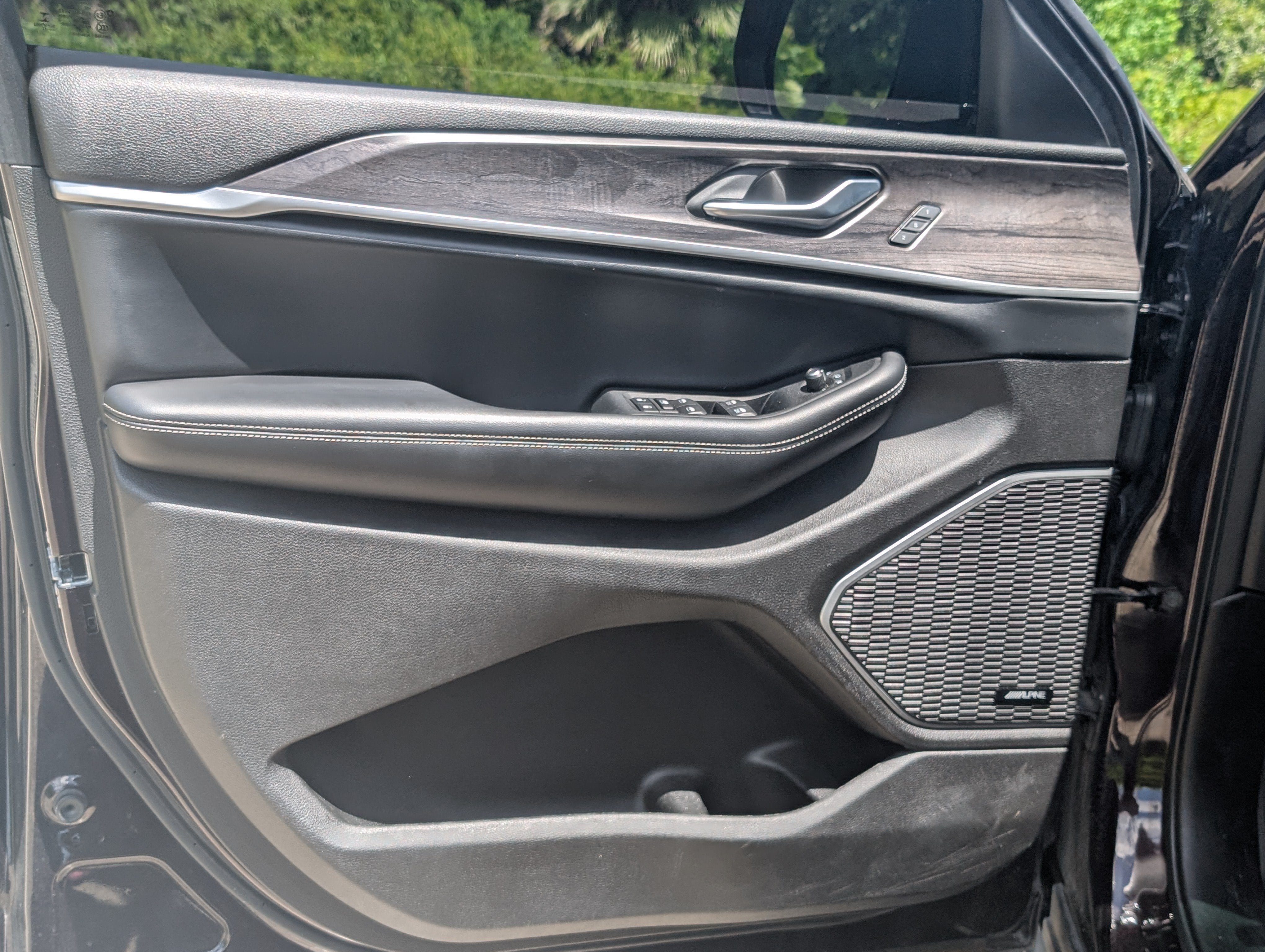 2022 Jeep Grand Cherokee L Limited 4x2
