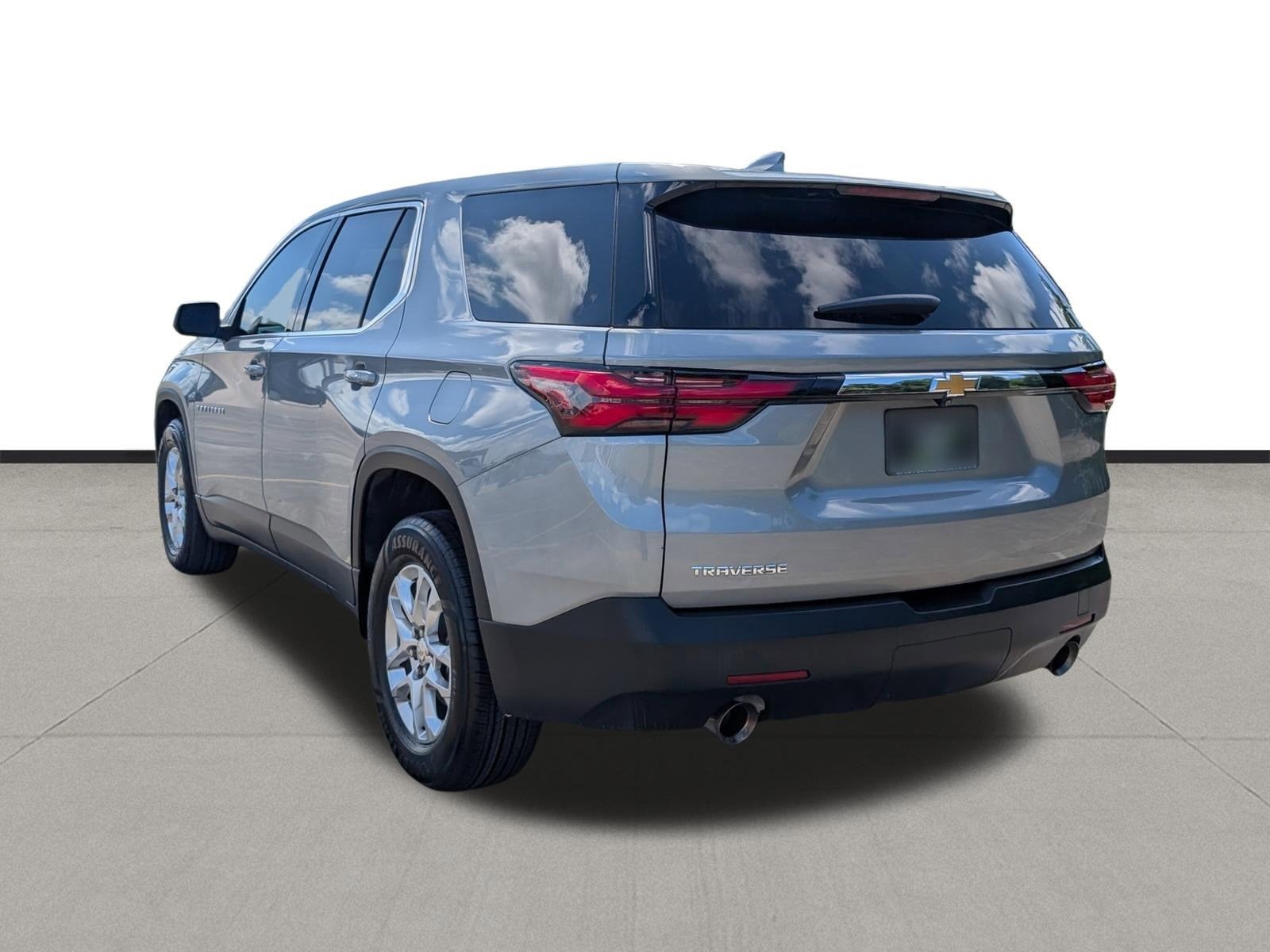 2023 Chevrolet Traverse LS
