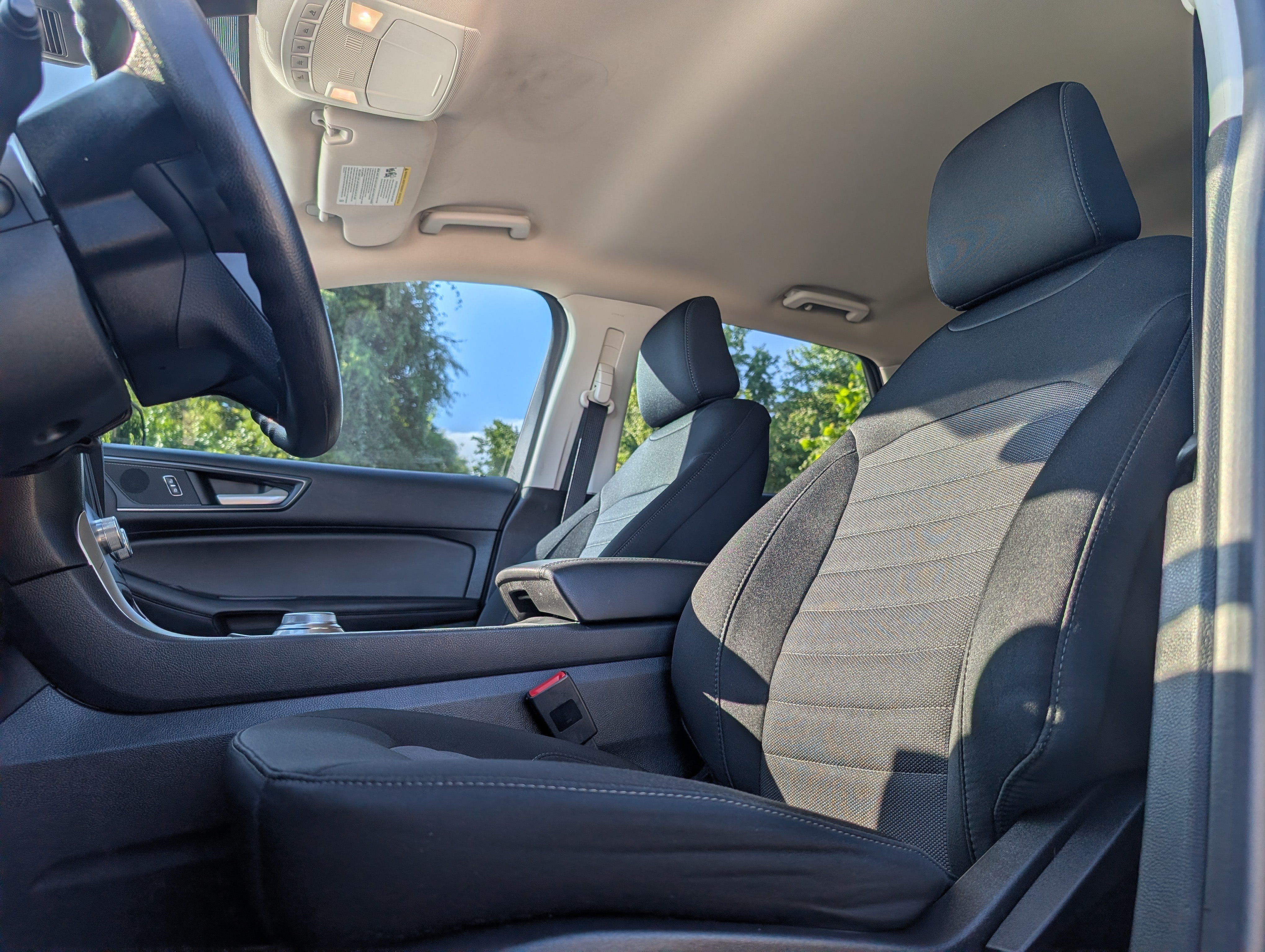2023 Ford Edge SE