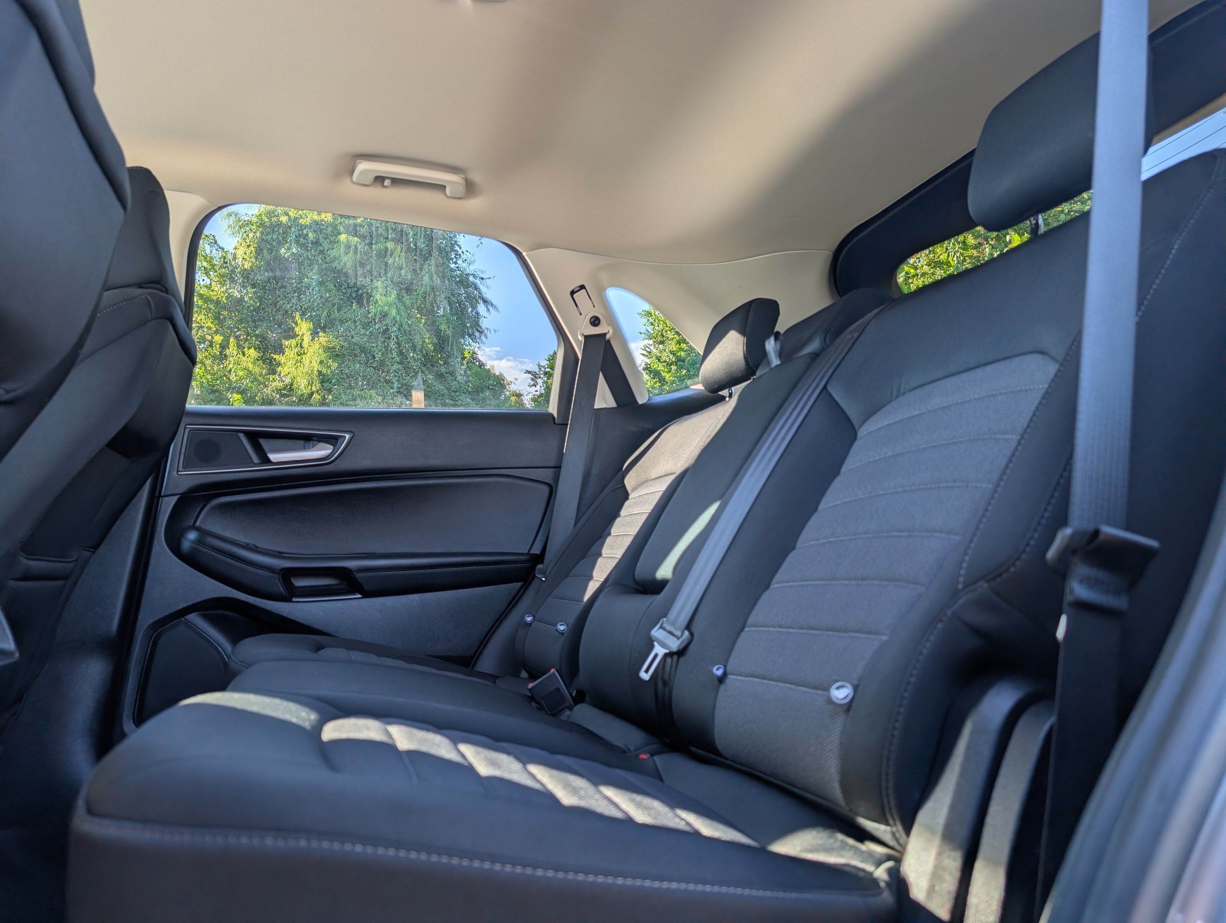 2023 Ford Edge SE