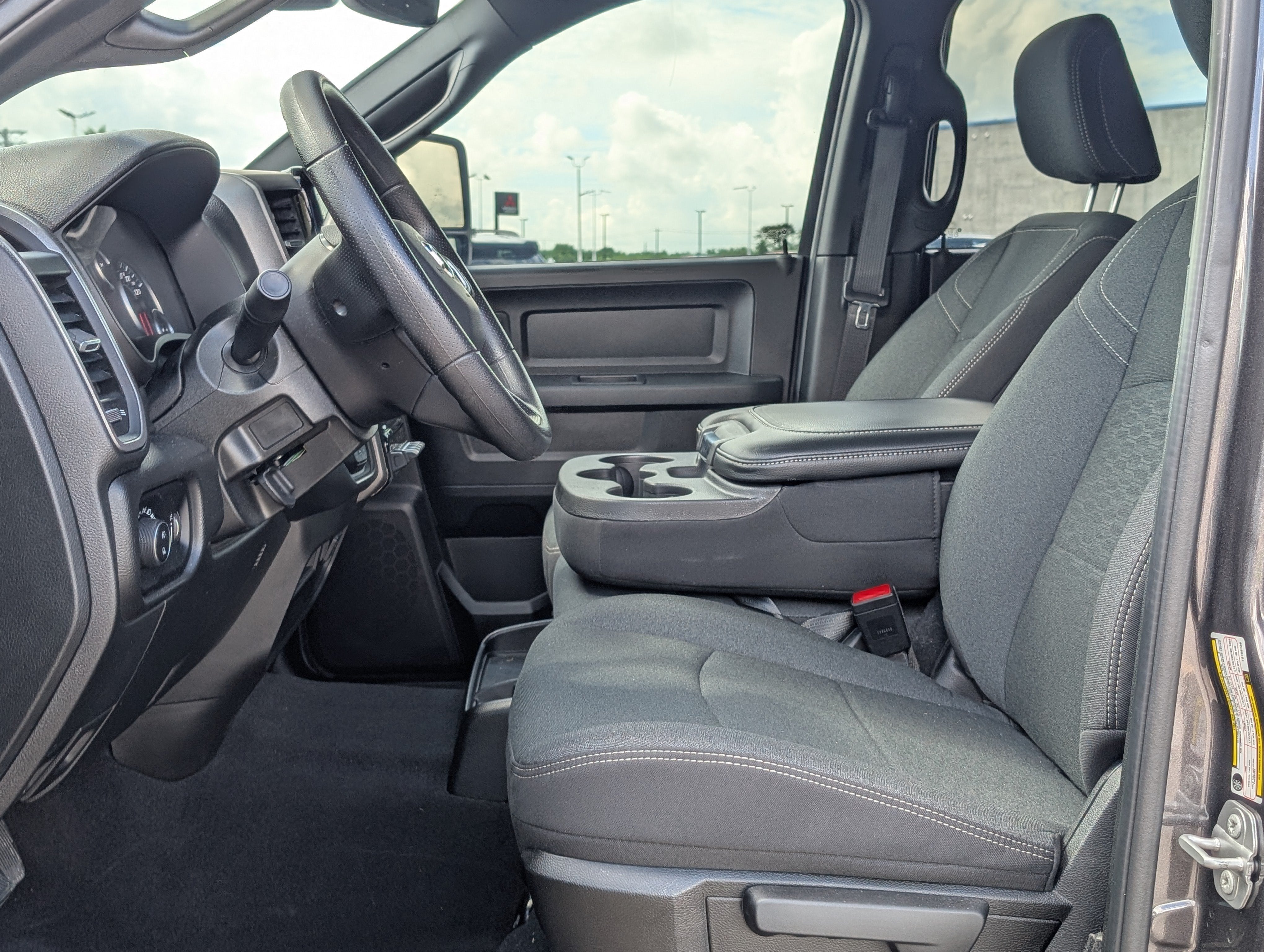 2026 RAM 2500 Tradesman Crew Cab 4x4 6'4" Box