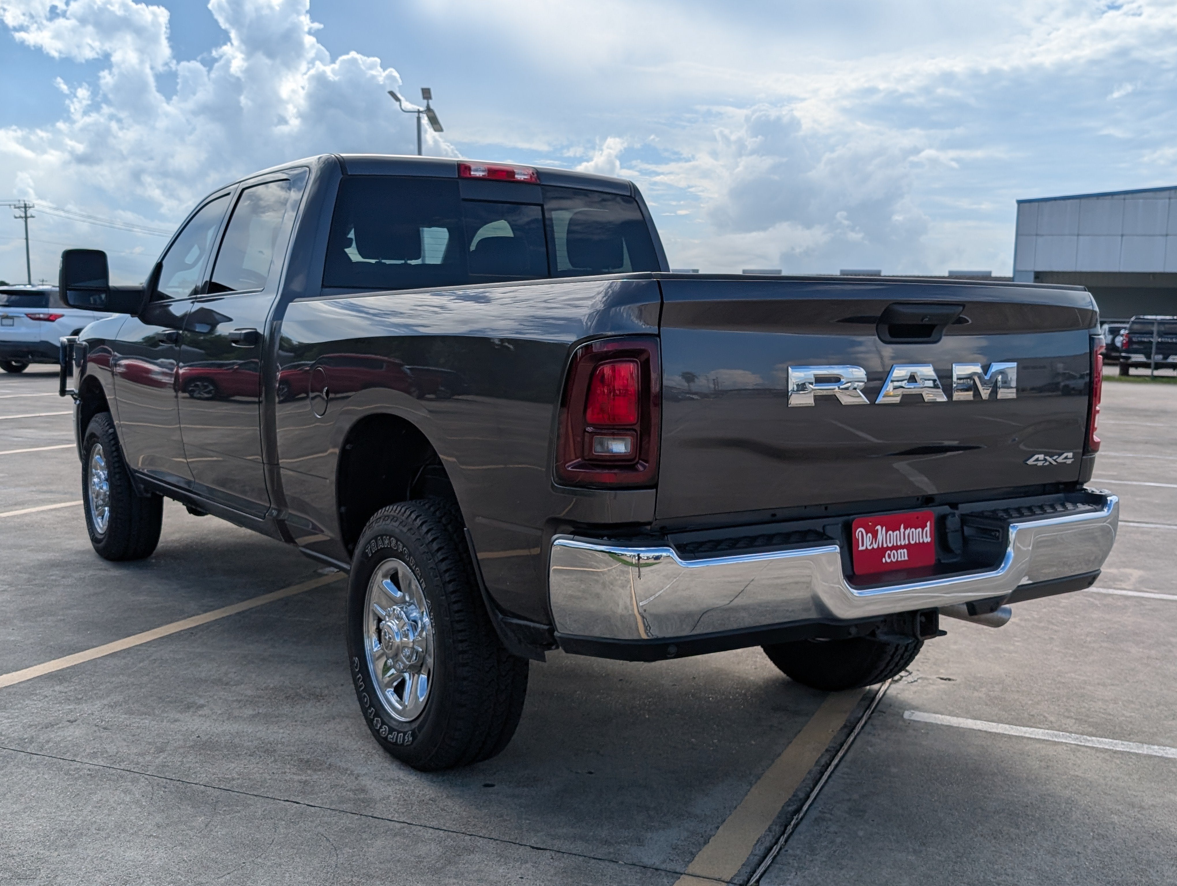 2026 RAM 2500 Tradesman Crew Cab 4x4 6'4" Box