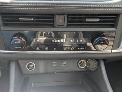 2023 Nissan Rogue SV FWD