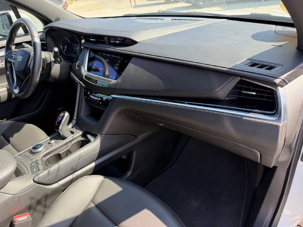 2024 Cadillac XT6 Luxury
