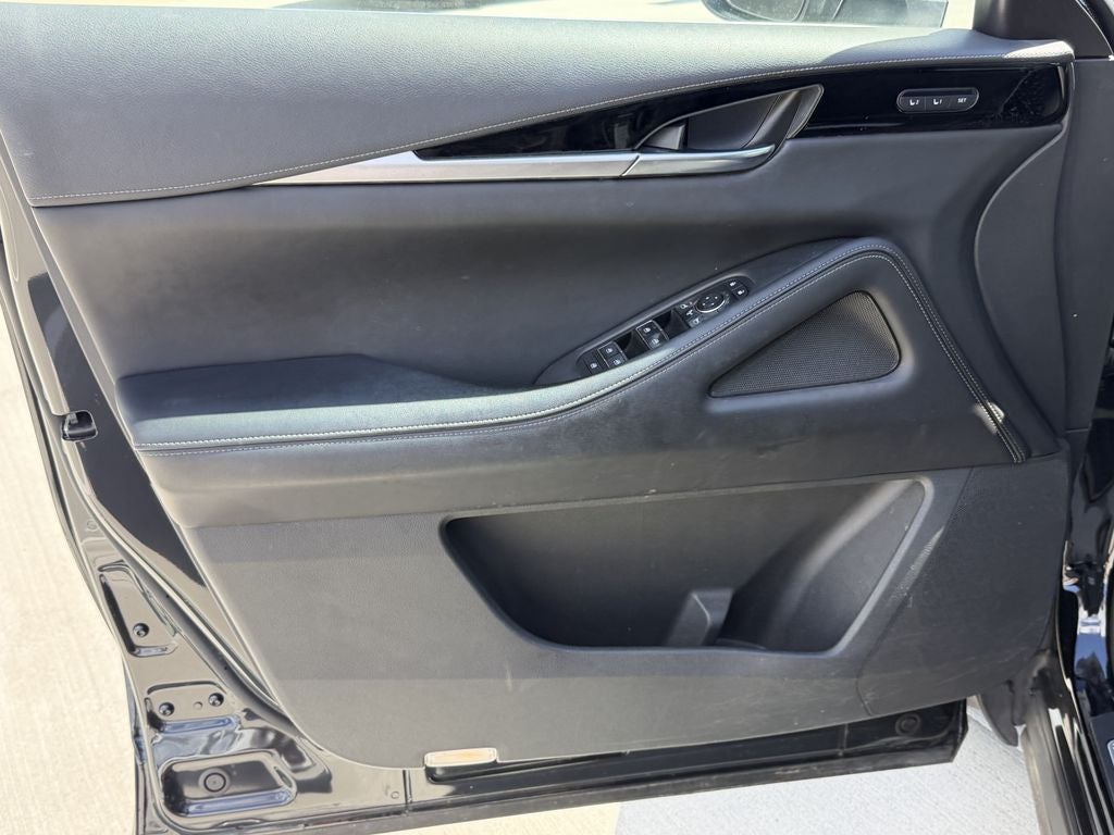 2023 INFINITI QX60 PURE