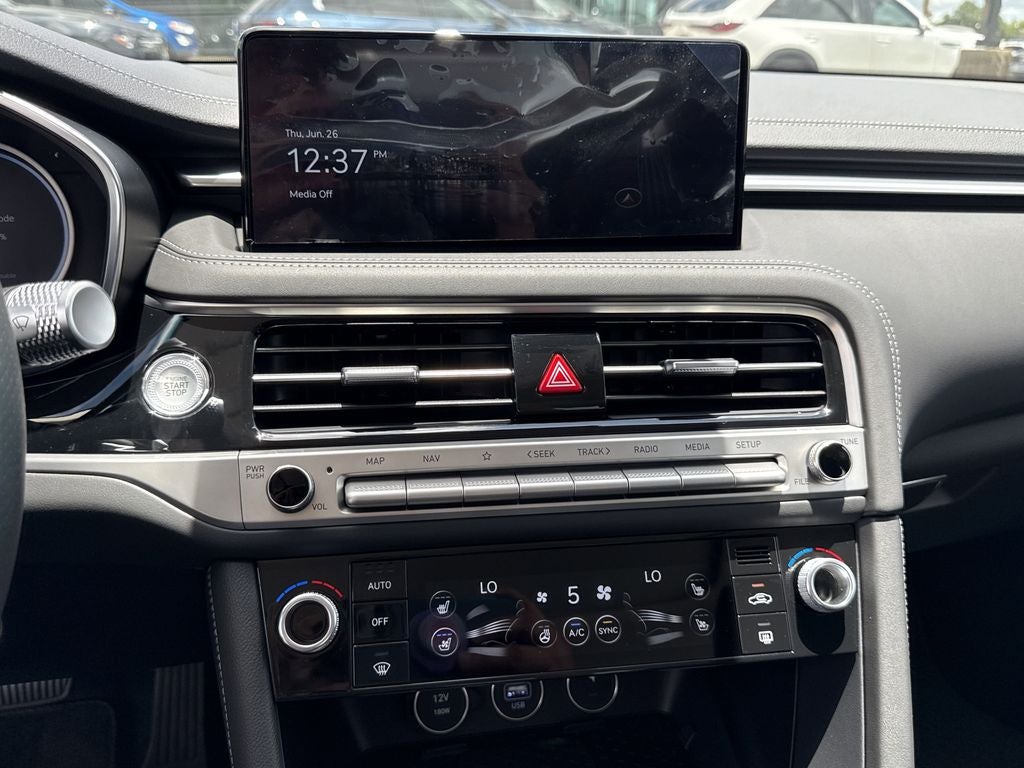 2026 Genesis G70 2.5T Prestige