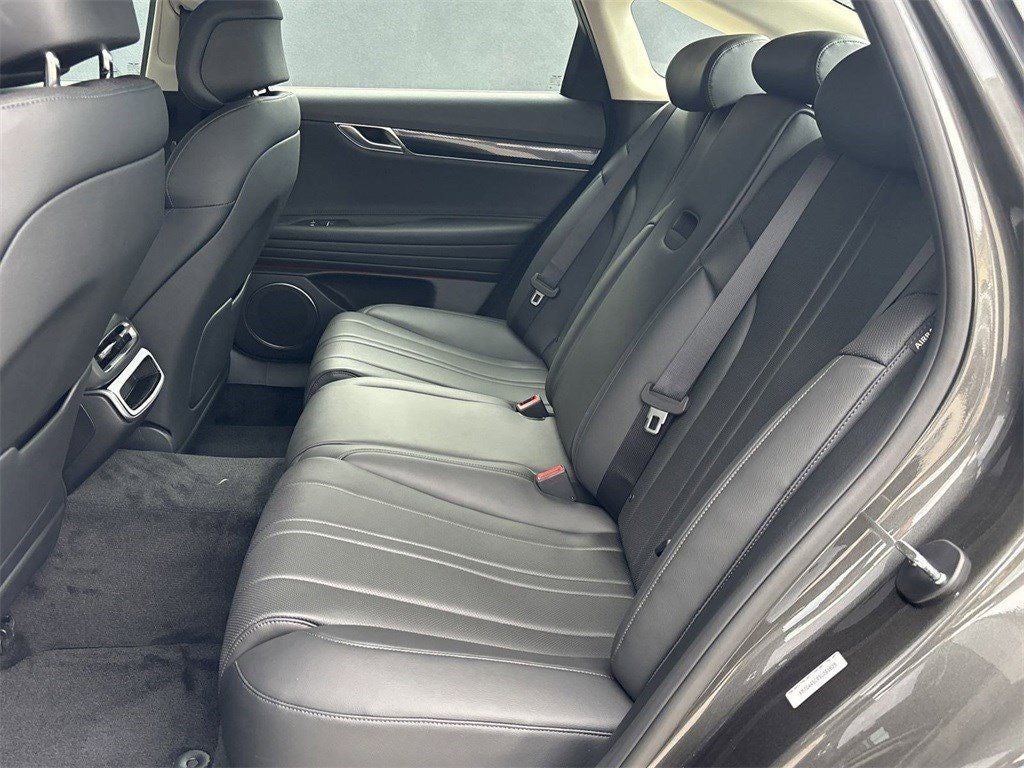 2025 Genesis G80 2.5T